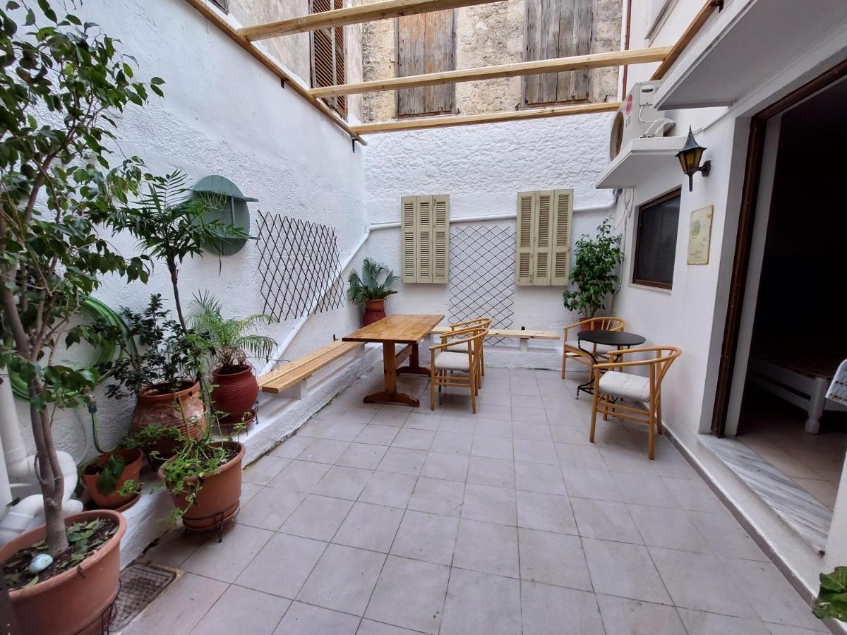 Old Town Tales Apartments Rhodes City Extérieur photo