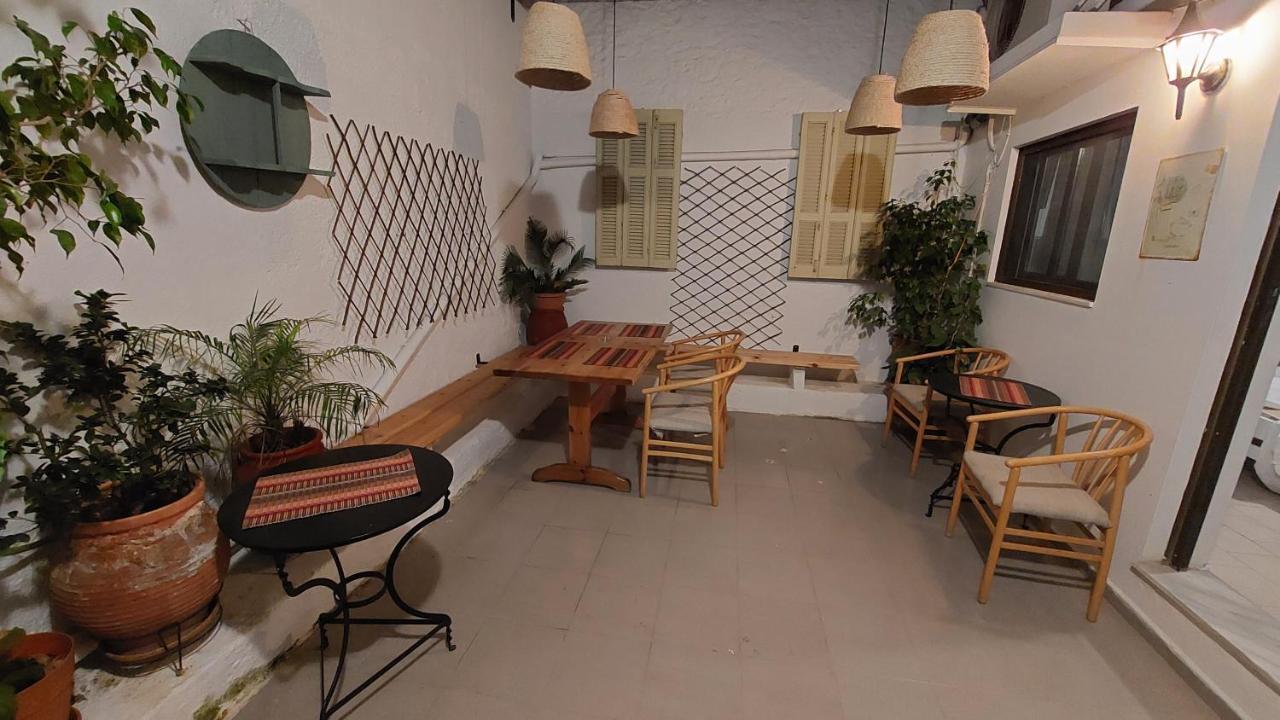 Old Town Tales Apartments Rhodes City Extérieur photo